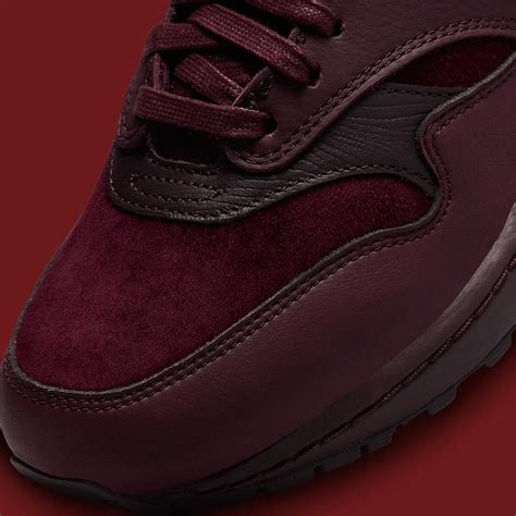 burgundy crush stockx